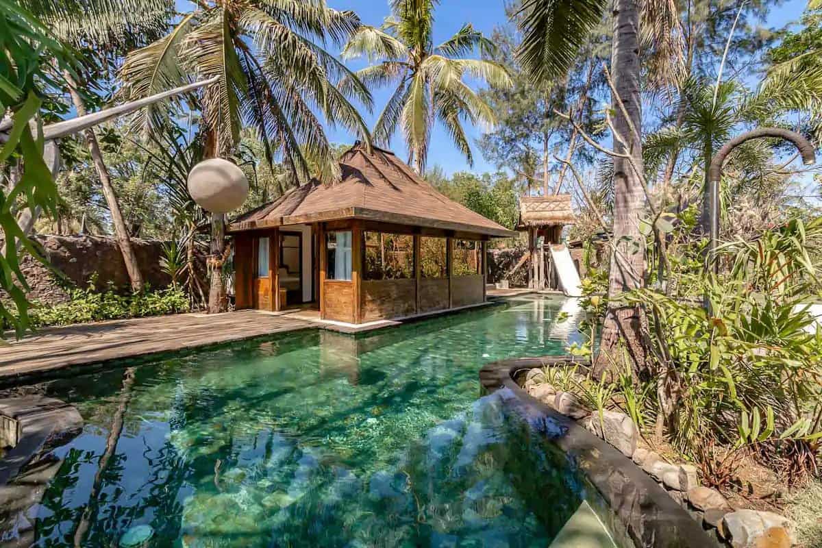 13 STUNNING Airbnbs In Gili Trawangan