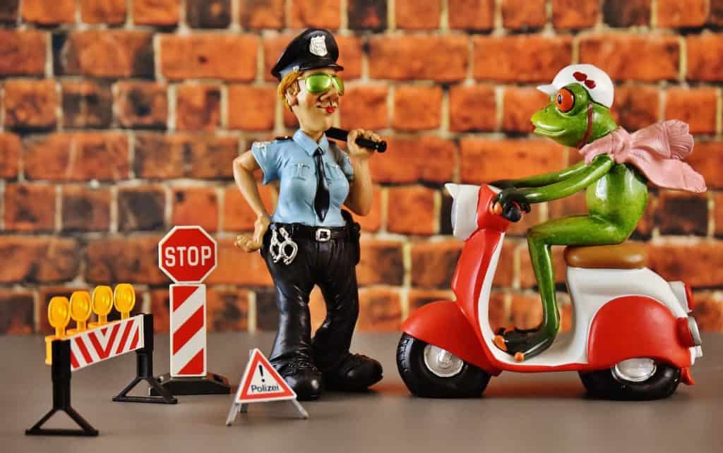 pixabay-police-scooter