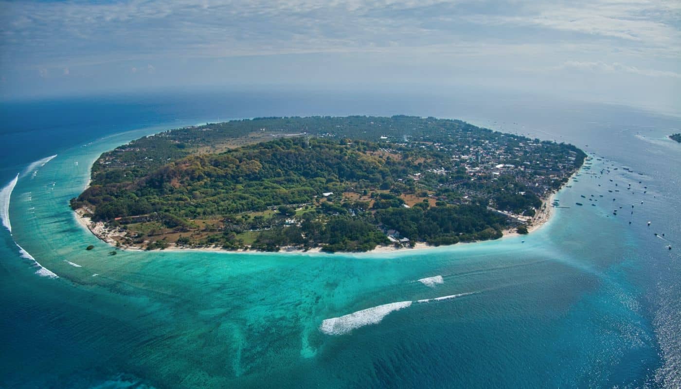 islands to visit in bali