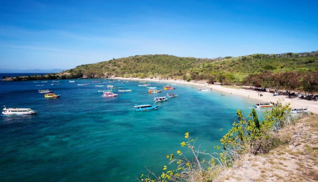 A HUGE Guide For Island Hopping Around Bali